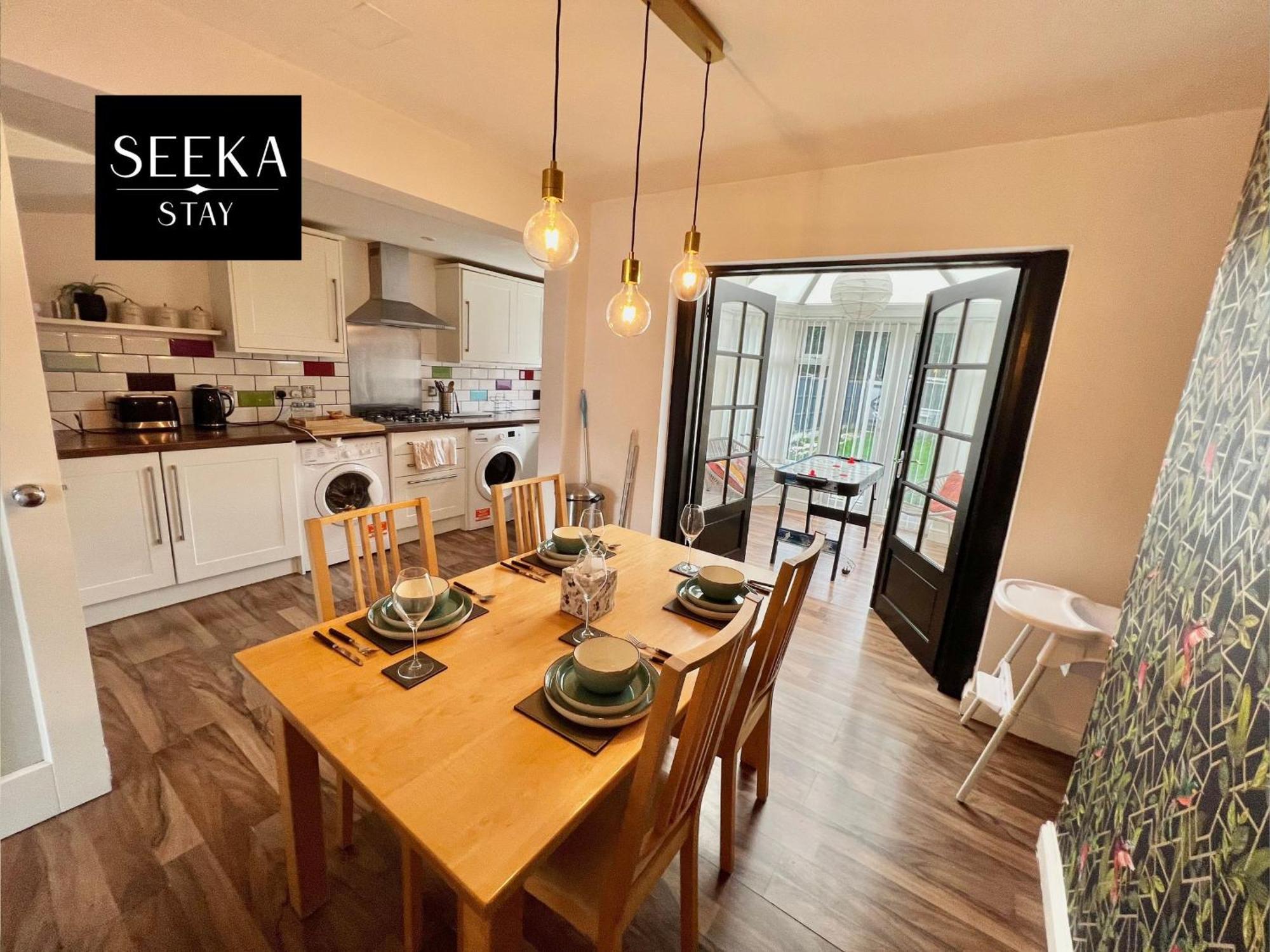 Cosy 2-Bedroom House, Walking Distance Cbs, Ideal For Contractors-Business Stays Coventry Exterior foto